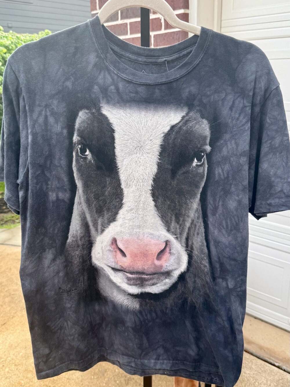 The Mountain Big Face Cow Graphic T-Shirt Size women’s XL